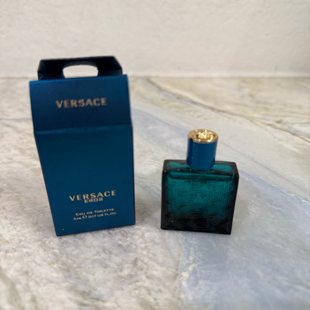 Versace Eros Eau De Toilette 5 ml 0.17 US fl. oz. Travel Size Fluid